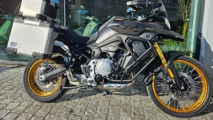 Voge 900 DSX Mietfahrzeug bei Stahlmoto St. Gallen